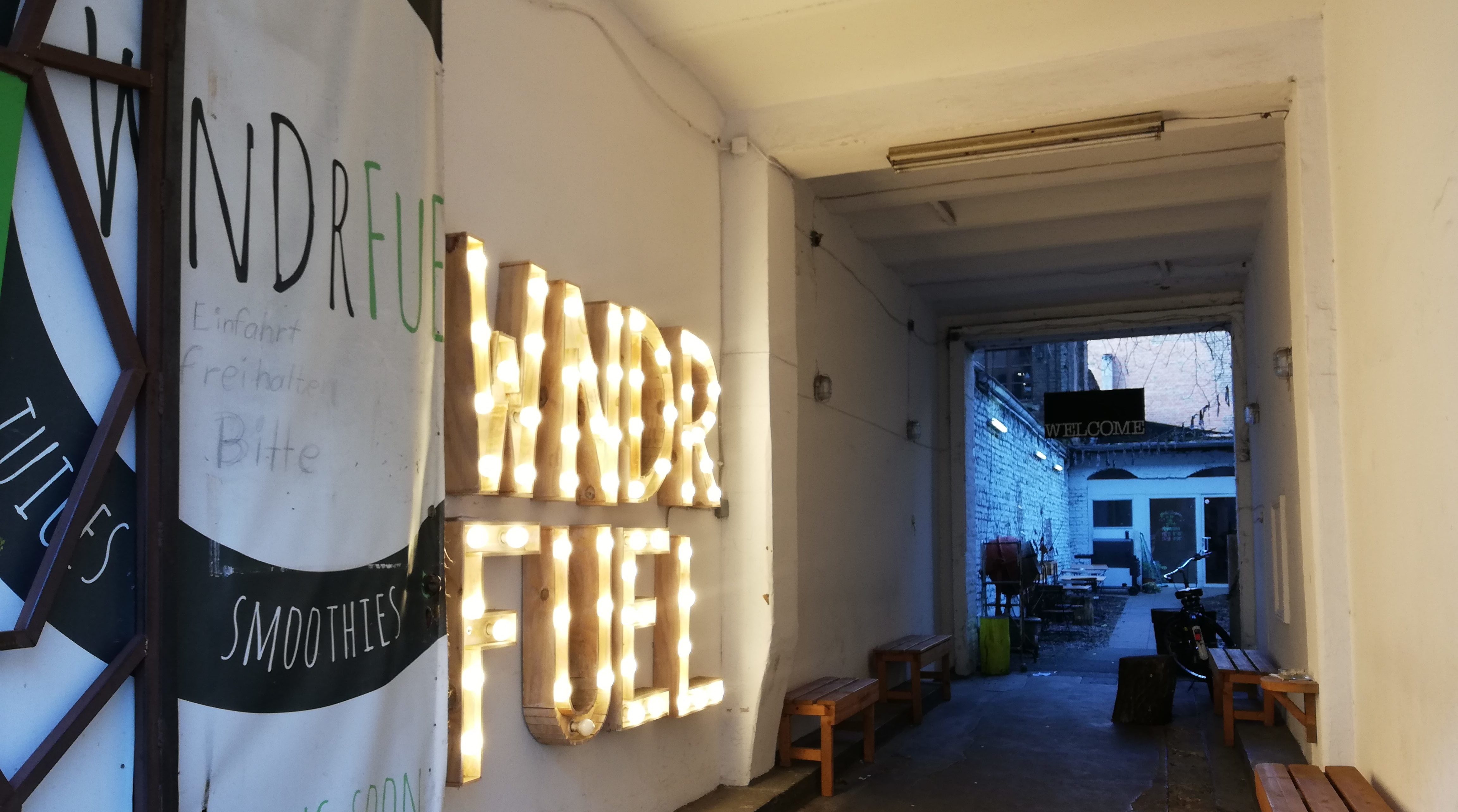 Cafe Wndrfuel Kreativer Coworking Space In Koln Grunschnabel Vegan